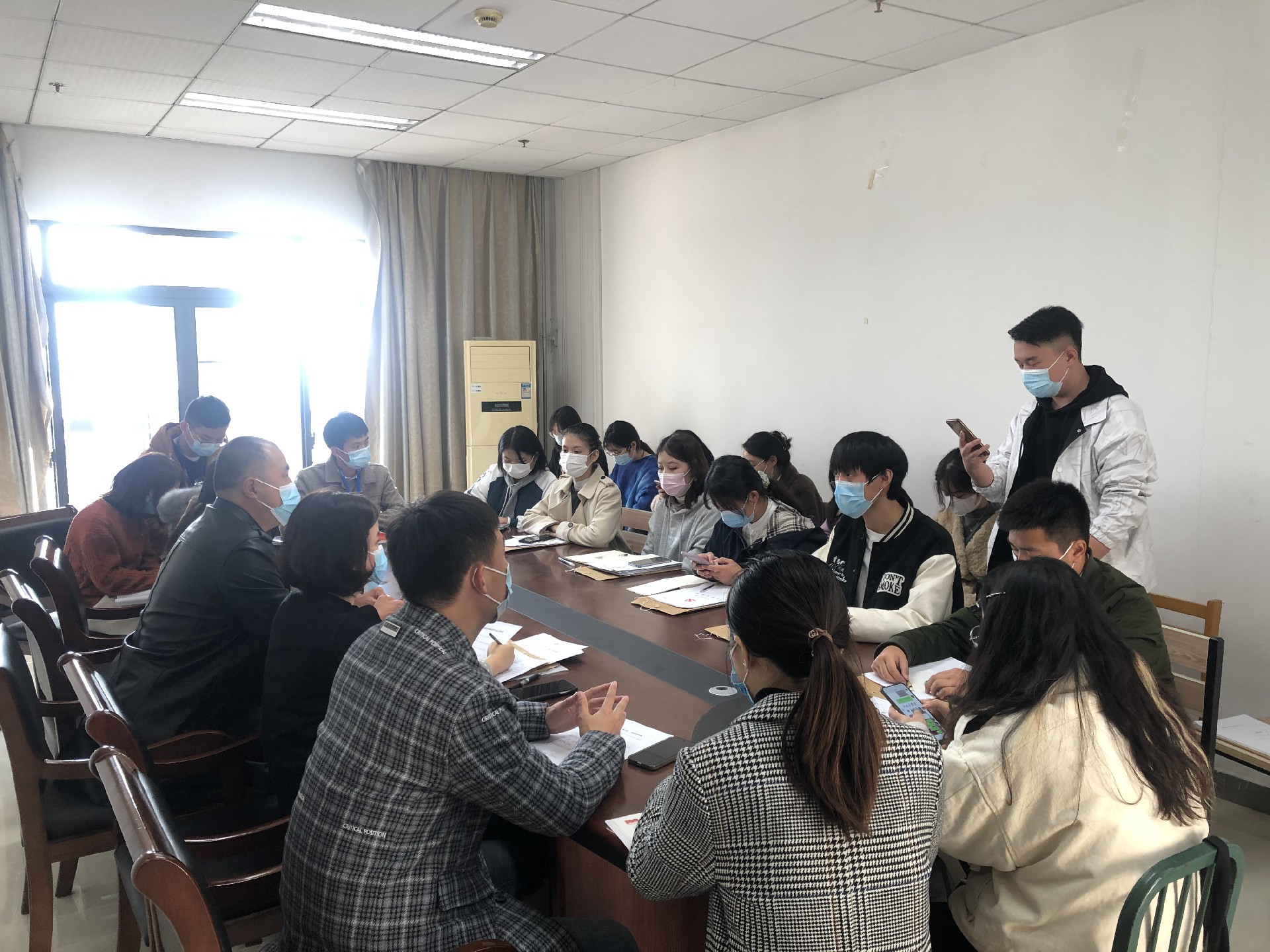 发展新党员 焕发新活力——hjcvip黄金城学生党支部召开接收预备党员大会