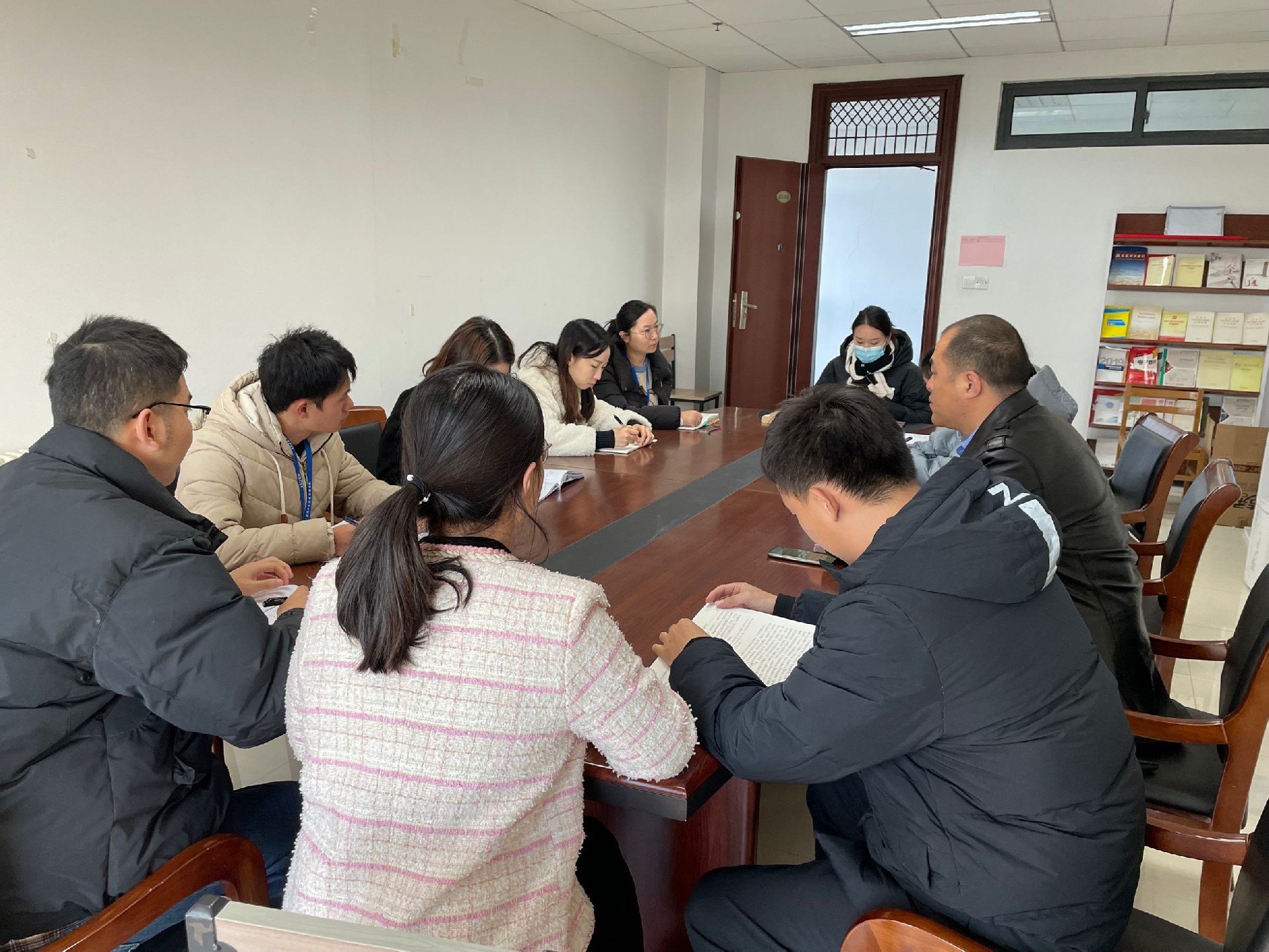 hjcvip黄金城学生党支部召开预备党员转正大会