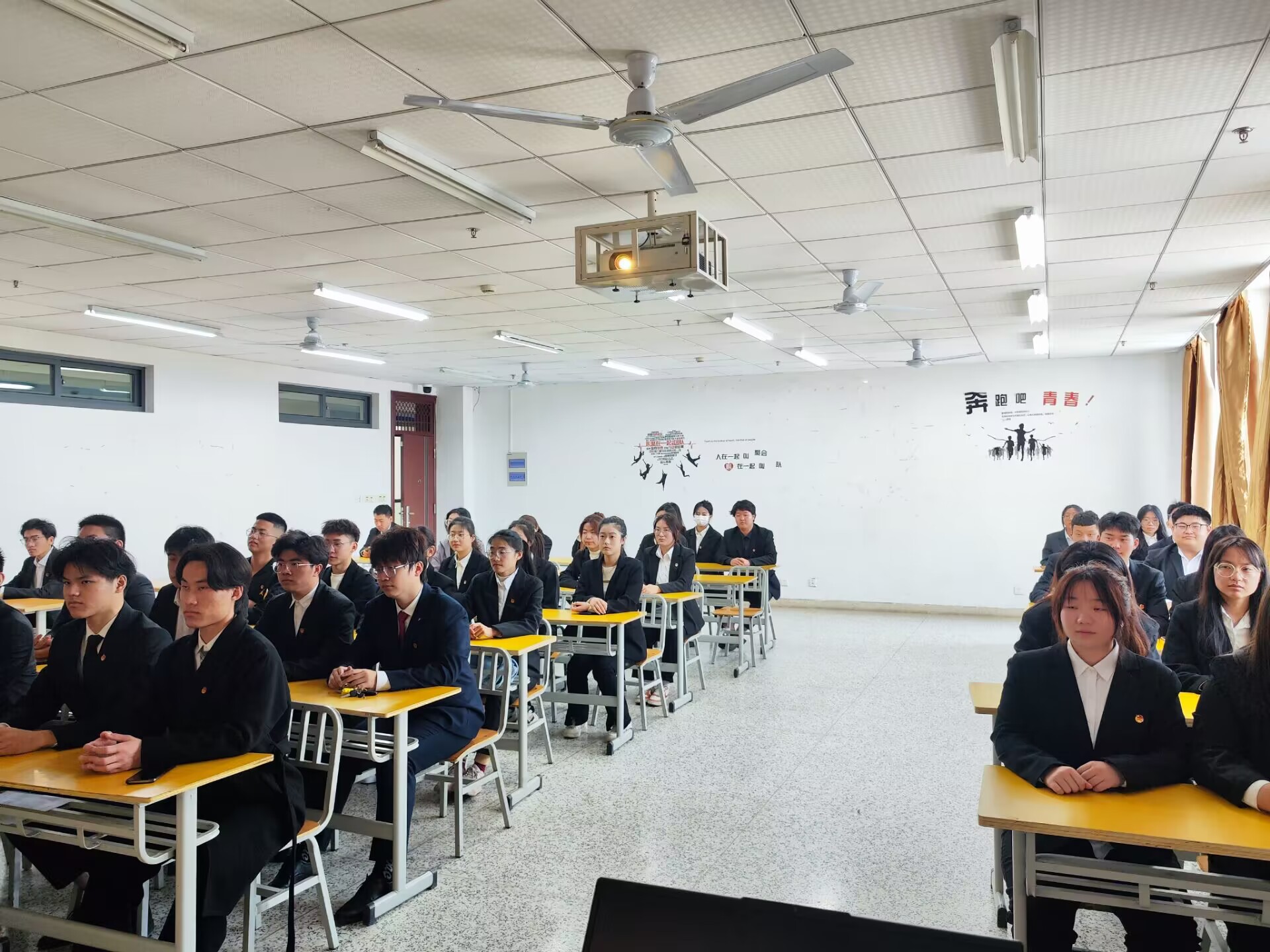 1680661352117456.jpg 1680661352117456.jpg