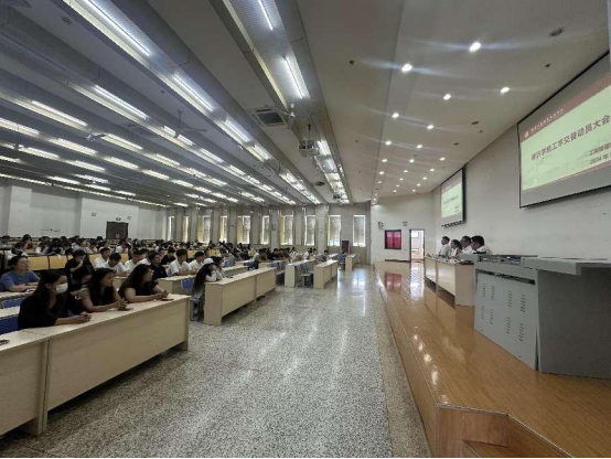 我院举行赴新沂学院工学交替动员大会