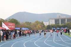 生命绽放 燃青春激情--hjcvip黄金城在我校运动会展风采